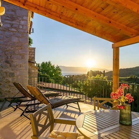 Dvor Pitve Villas Елса Экстерьер фото