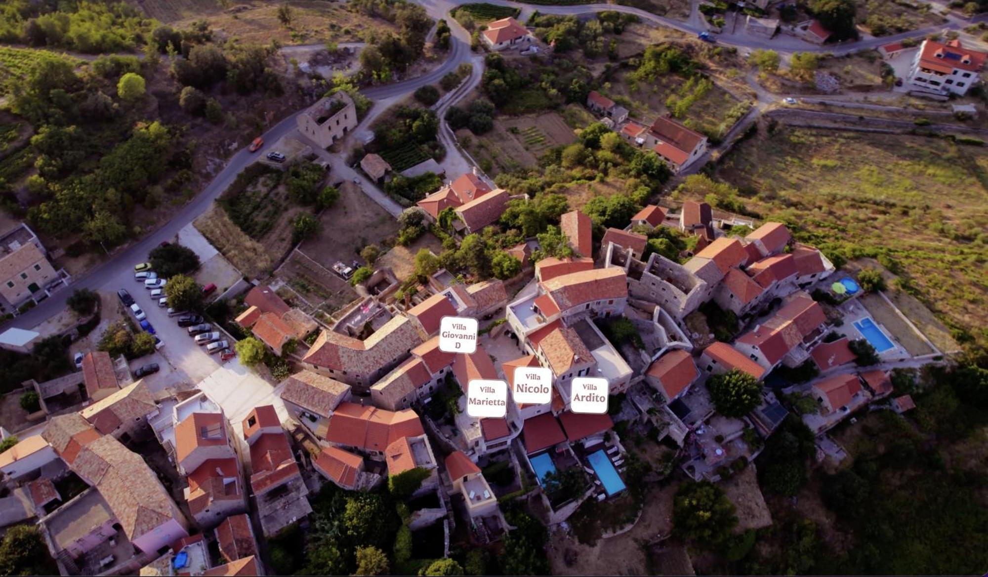 Dvor Pitve Villas Елса Экстерьер фото