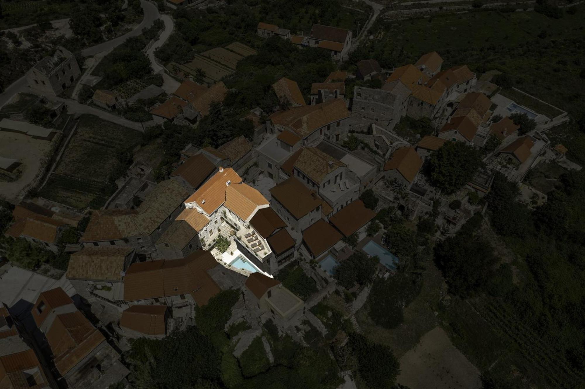 Dvor Pitve Villas Елса Экстерьер фото